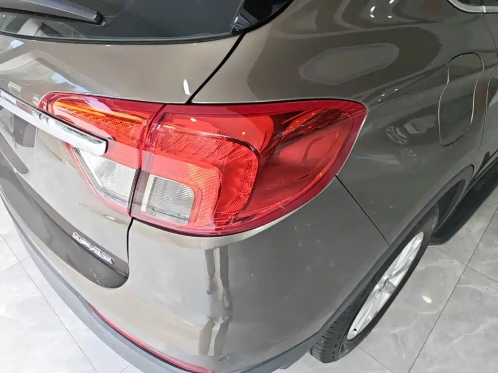 Buick Envision Plus — миниатюра 8