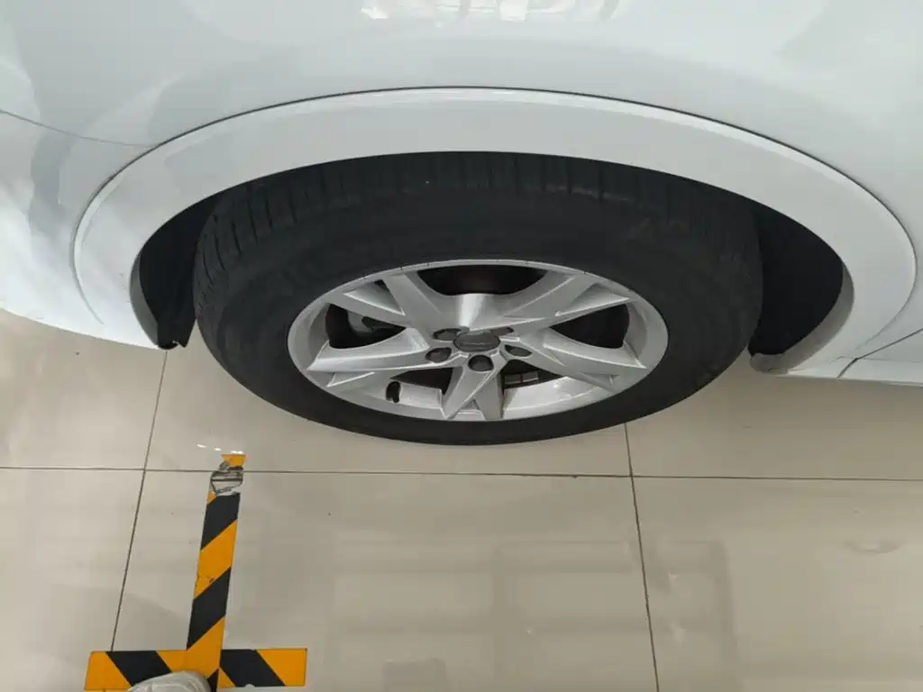 Audi Q3 — миниатюра 23