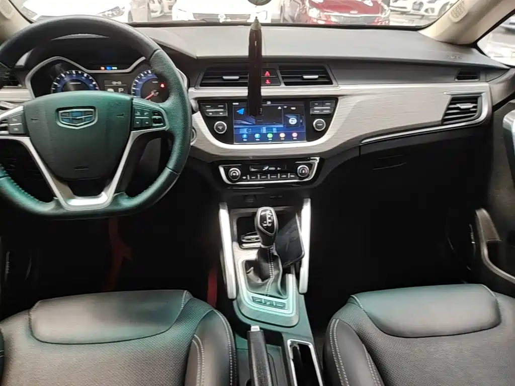 Geely Vision X3 — миниатюра 14