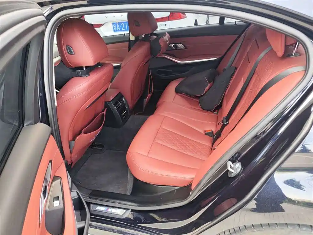 BMW 3 Series — миниатюра 4