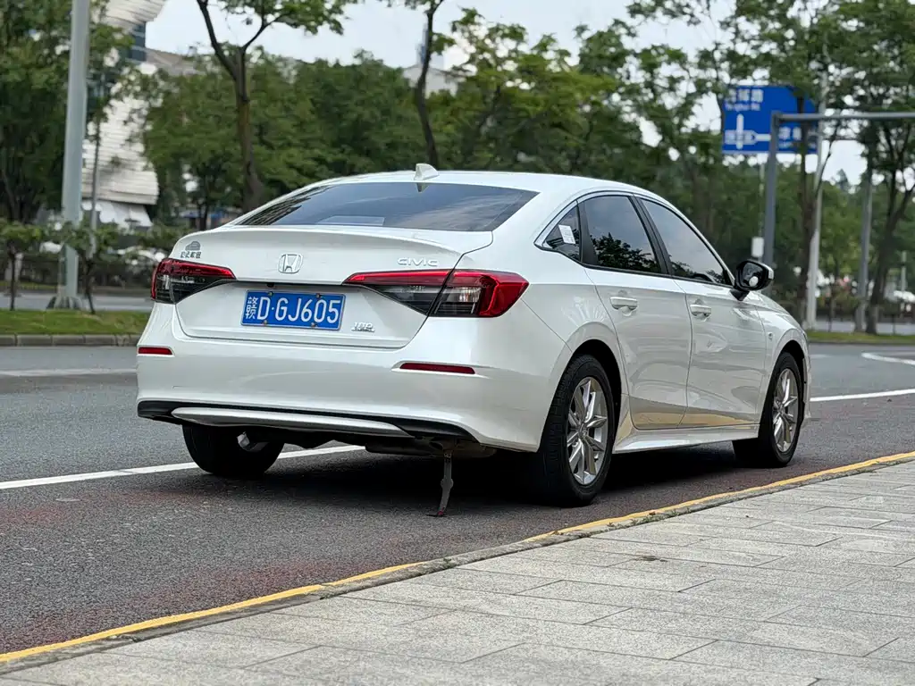 Honda Civic — миниатюра 4