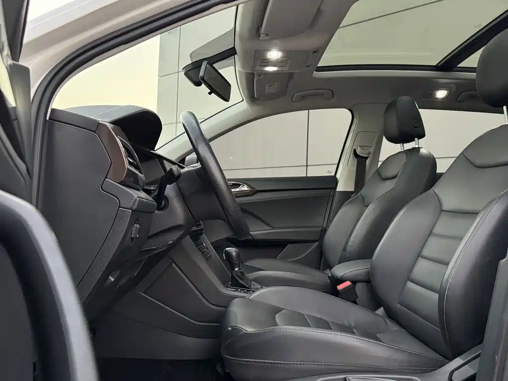 Volkswagen Tharu — миниатюра 7