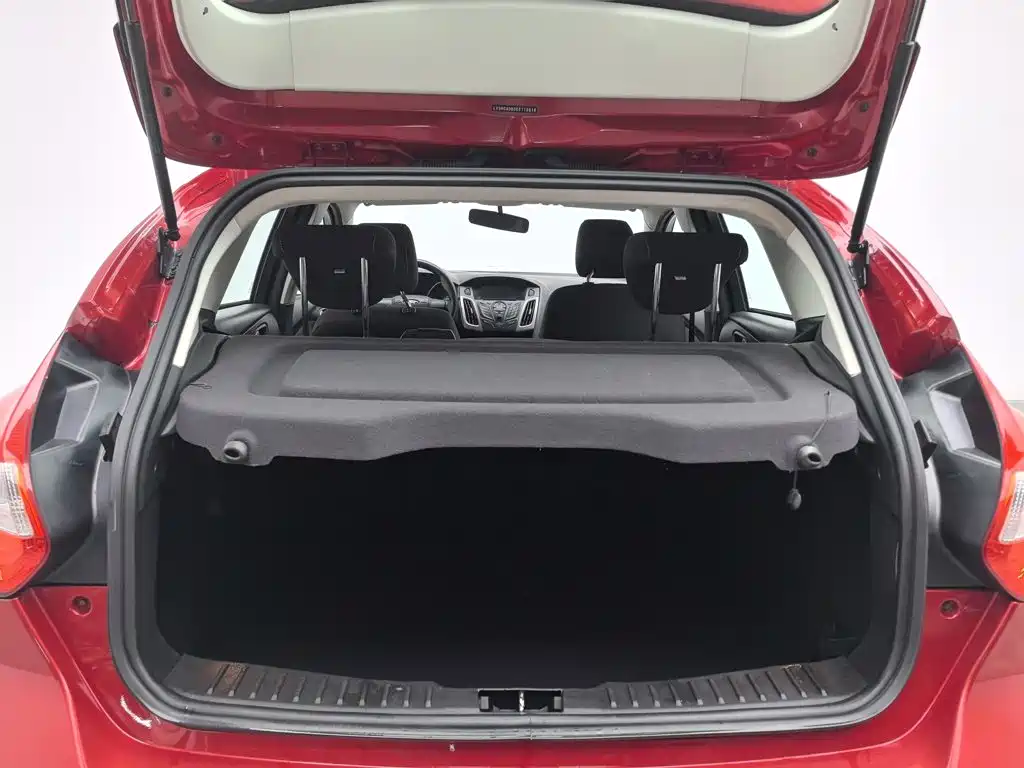 Ford Focus — миниатюра 16