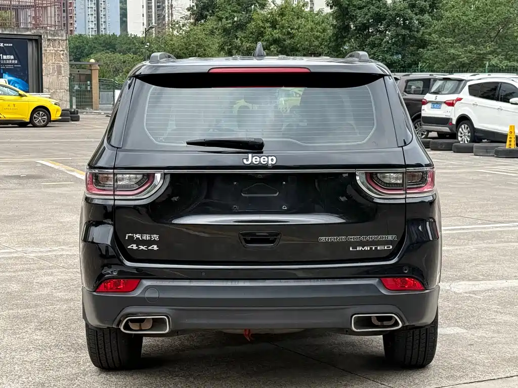Jeep Grand Commander — миниатюра 5