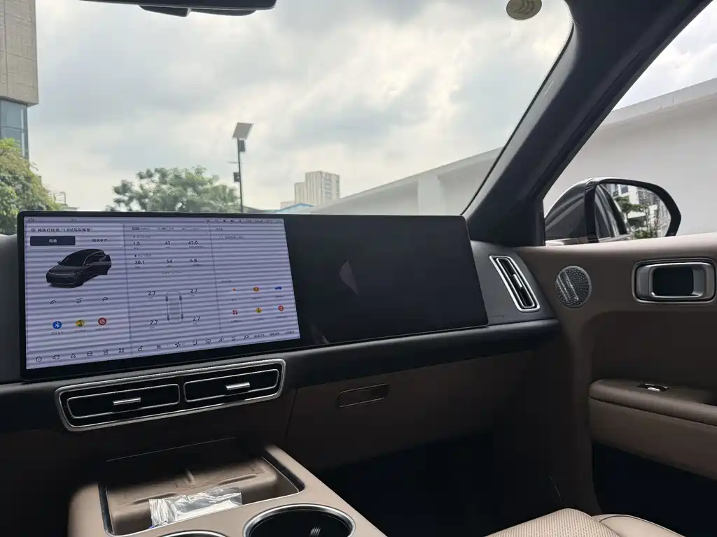 Li Auto Li L9 — миниатюра 17