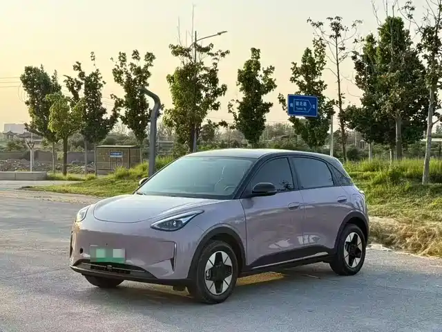 2025 Geely Xingyuan