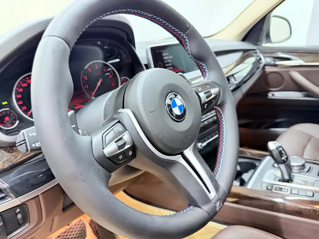 BMW X5 (Import) — миниатюра 14