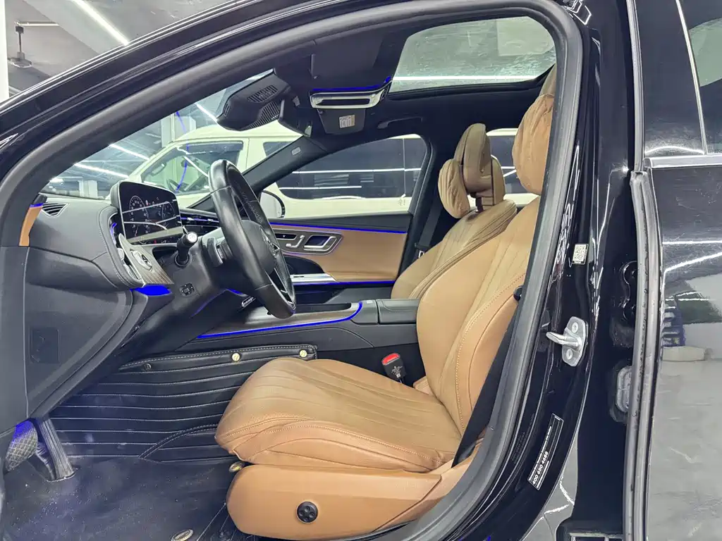 Mercedes-Benz E-Class E 2024 E 300 L Fashion