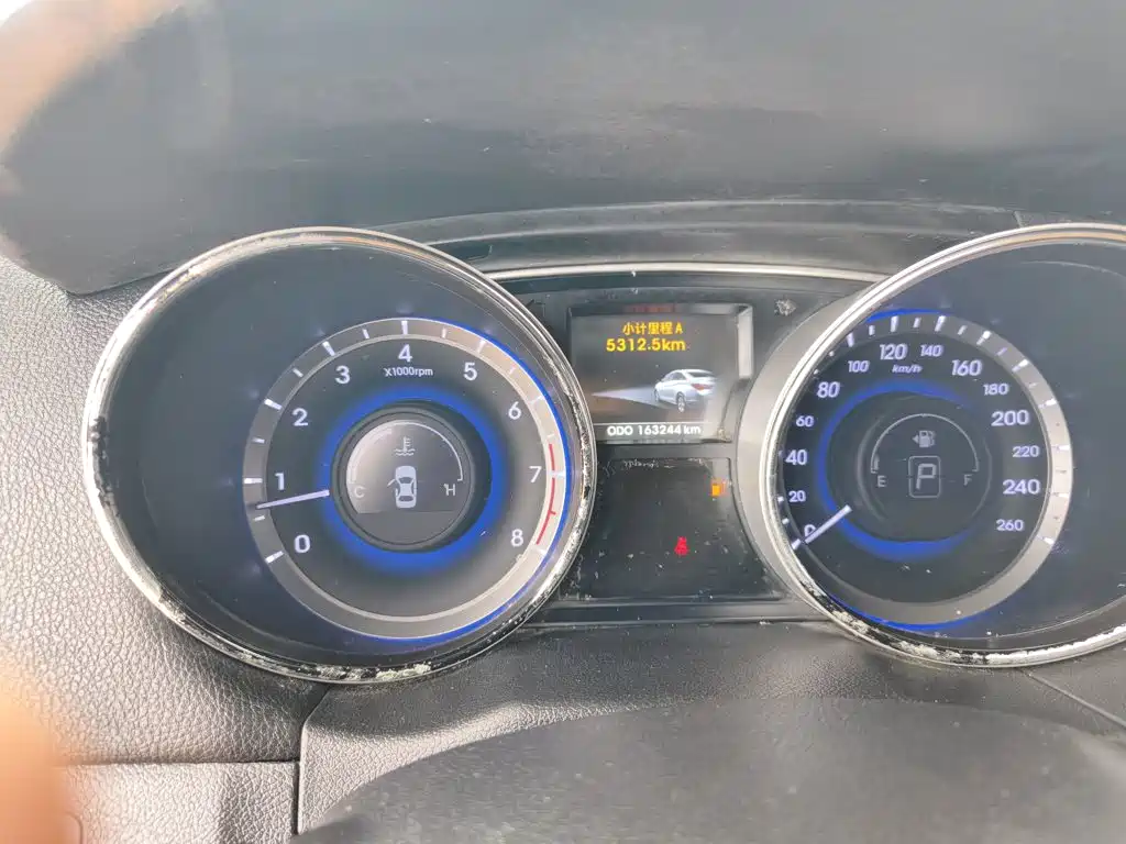 Hyundai Sonata — миниатюра 12