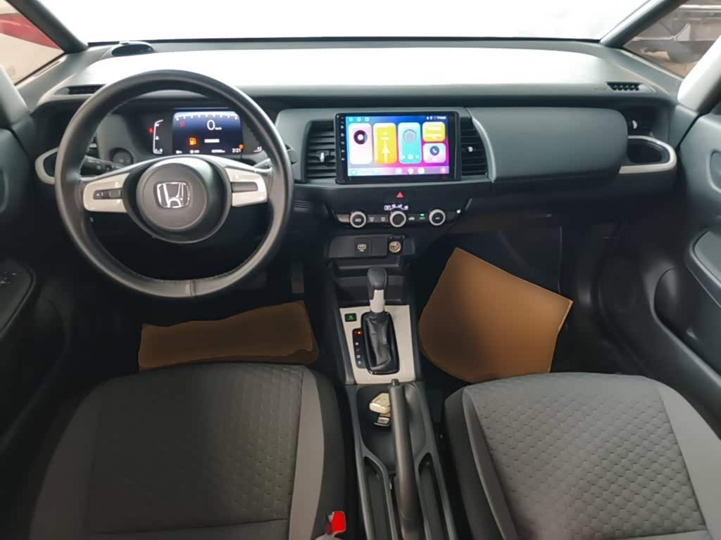 Honda Fit 1.5 л 2023 г. Белый, пробег 27300 км