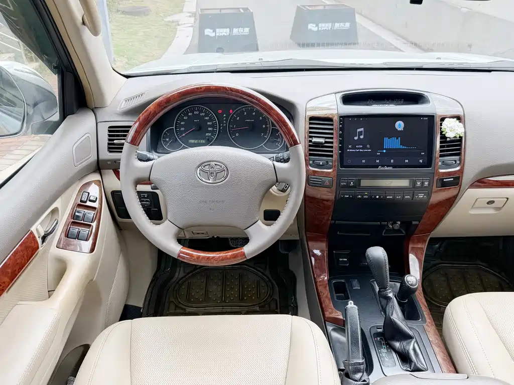 Toyota Prado (Import) — миниатюра 7