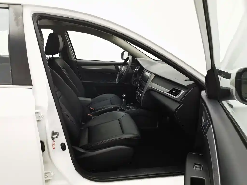 Bestune B30 — миниатюра 23