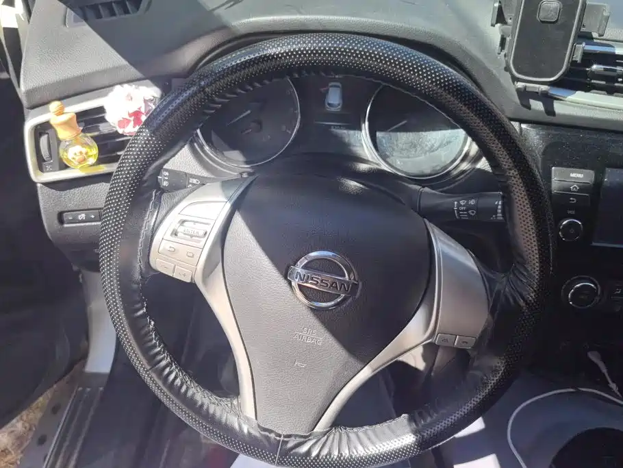 Nissan Qashqai — миниатюра 15