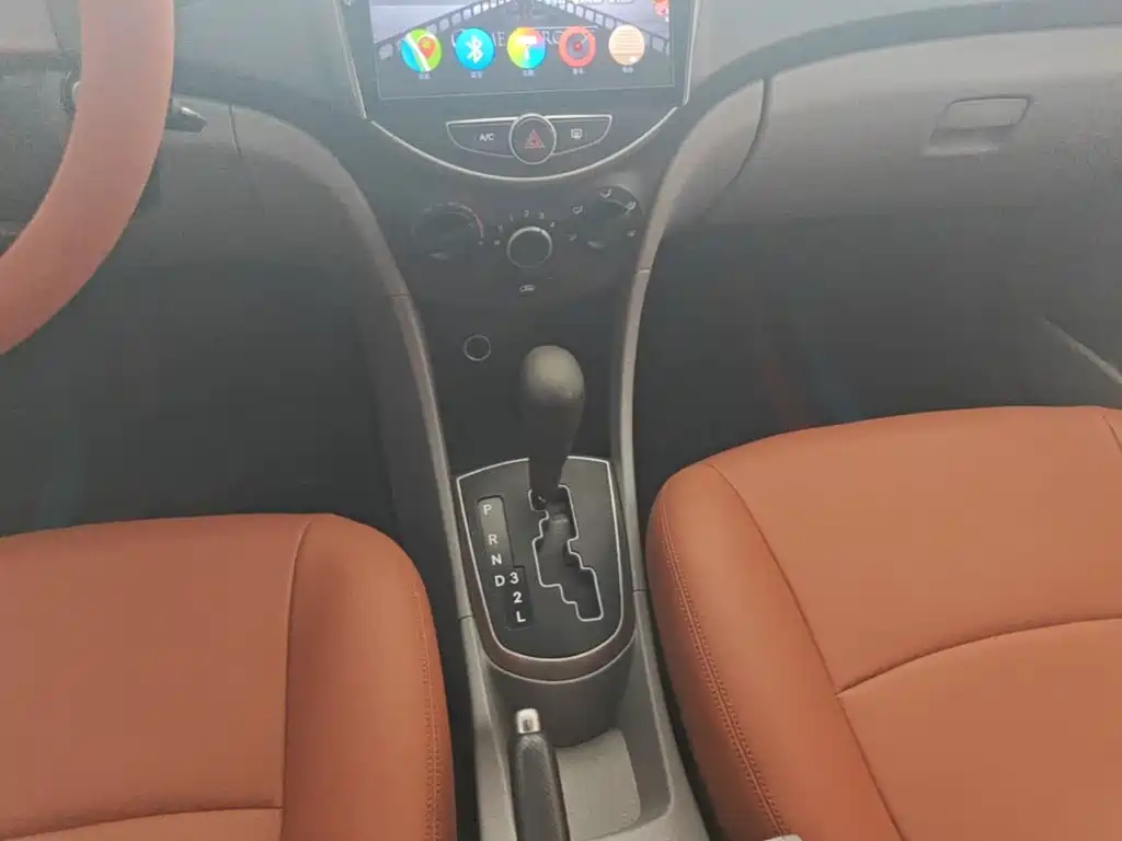 Hyundai Verna — миниатюра 14