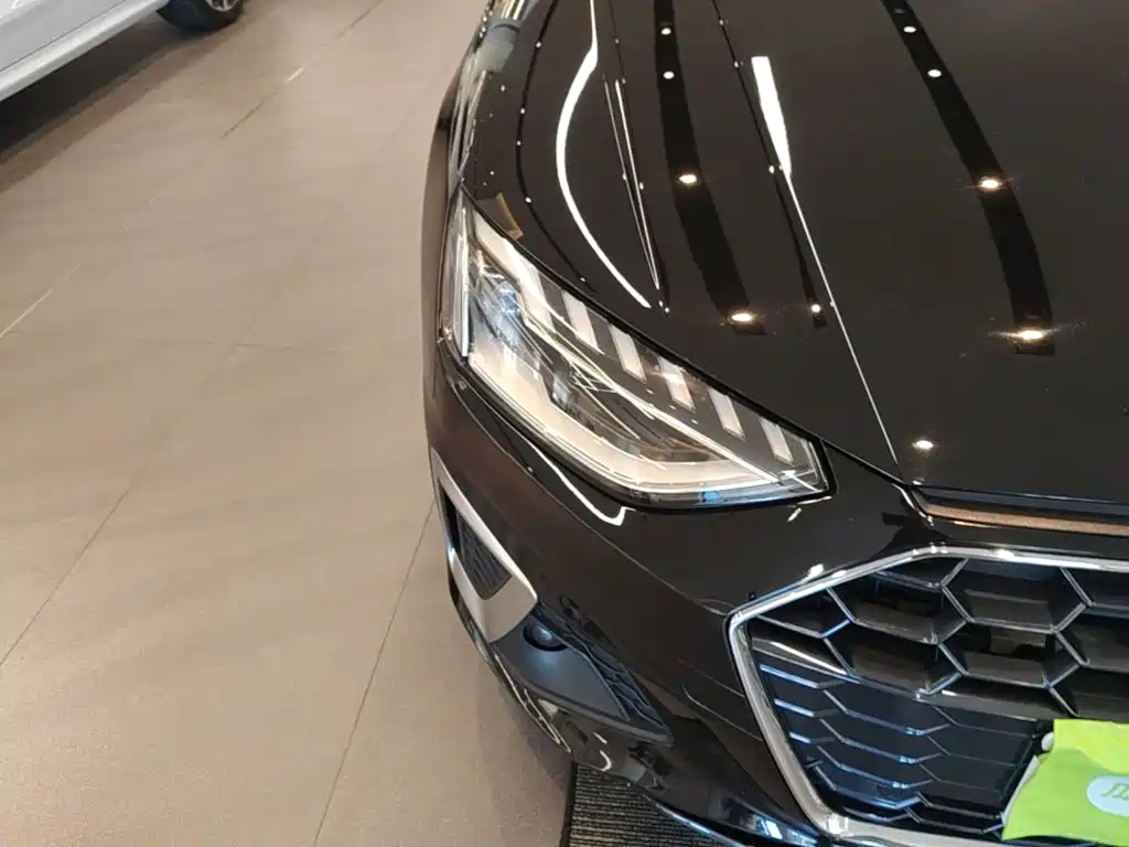Audi A4L — миниатюра 11