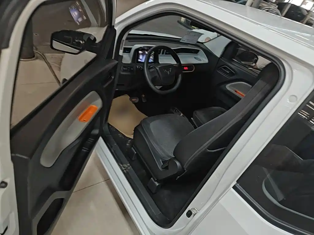 Wuling MINIEV — миниатюра 16