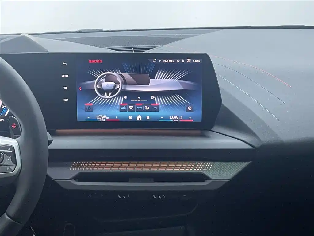 BMW M235L — миниатюра 13