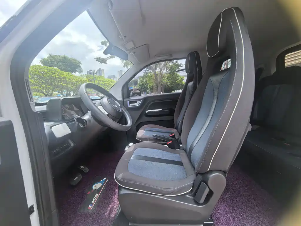 Wuling MINIEV — миниатюра 5