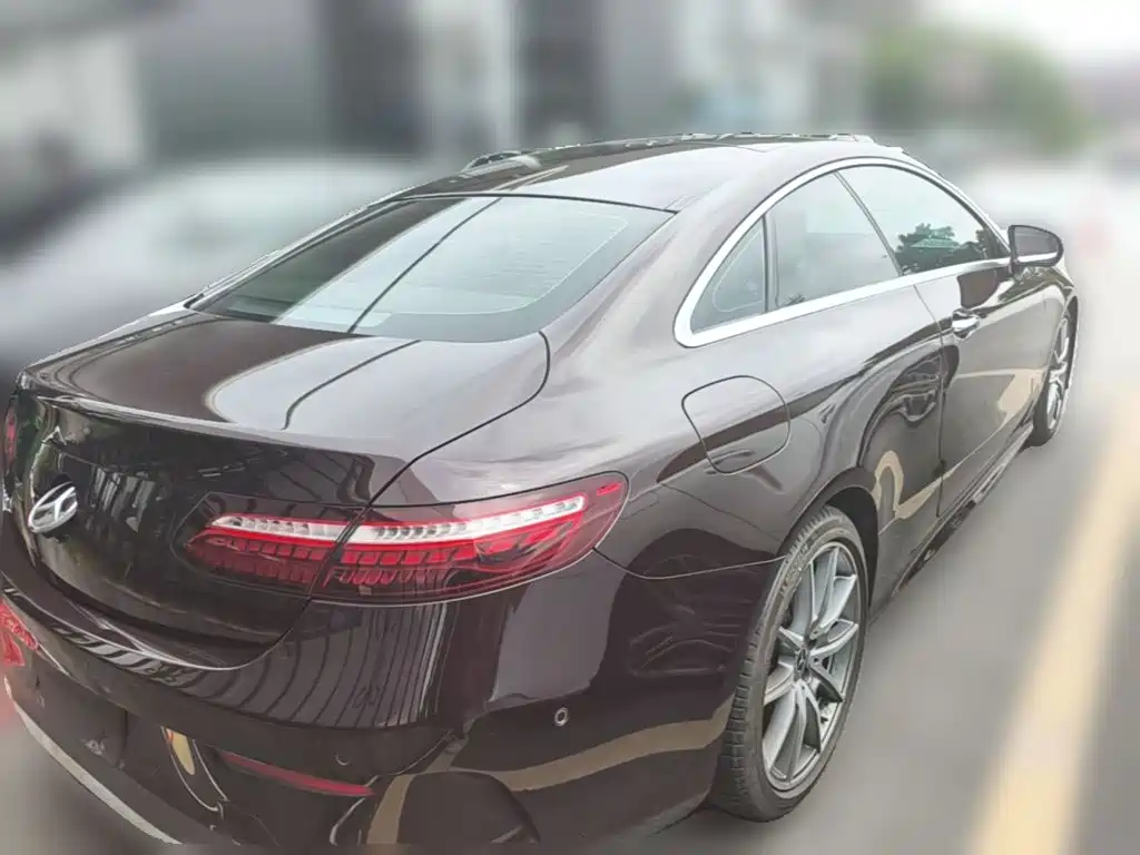 Mercedes-Benz E-Class (Import) — миниатюра 10