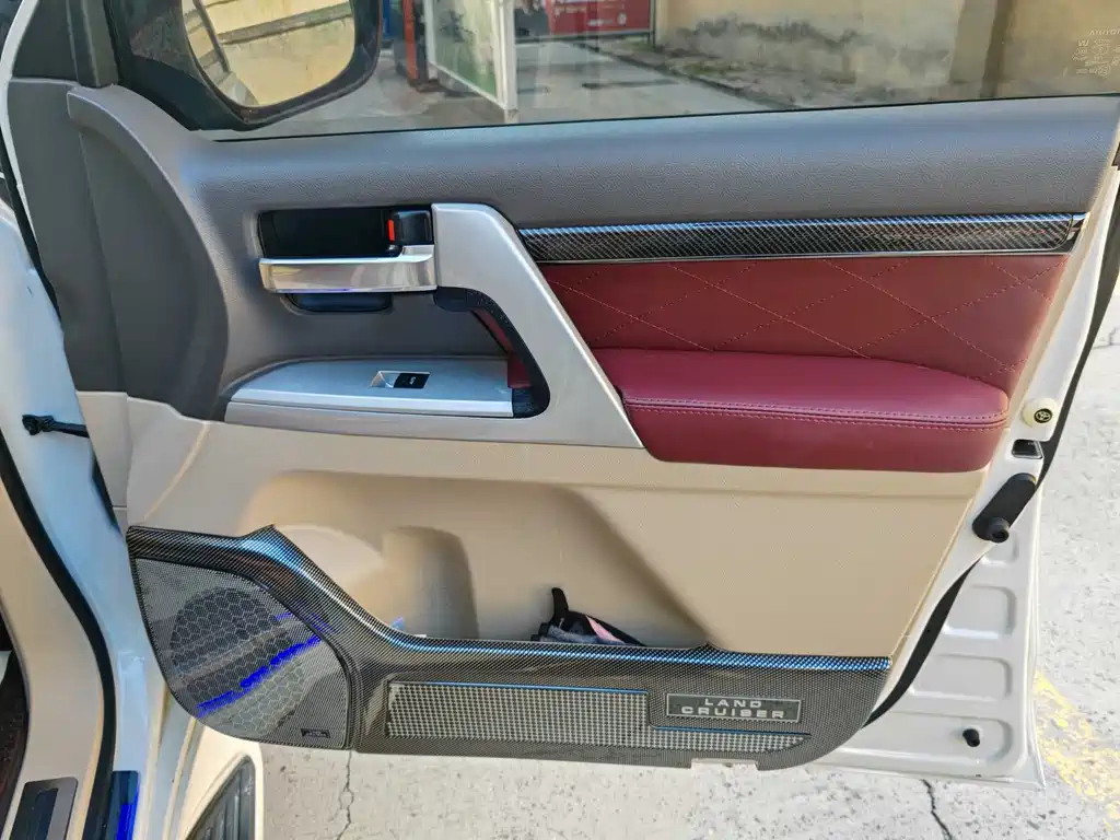 Toyota Land Cruiser — миниатюра 15