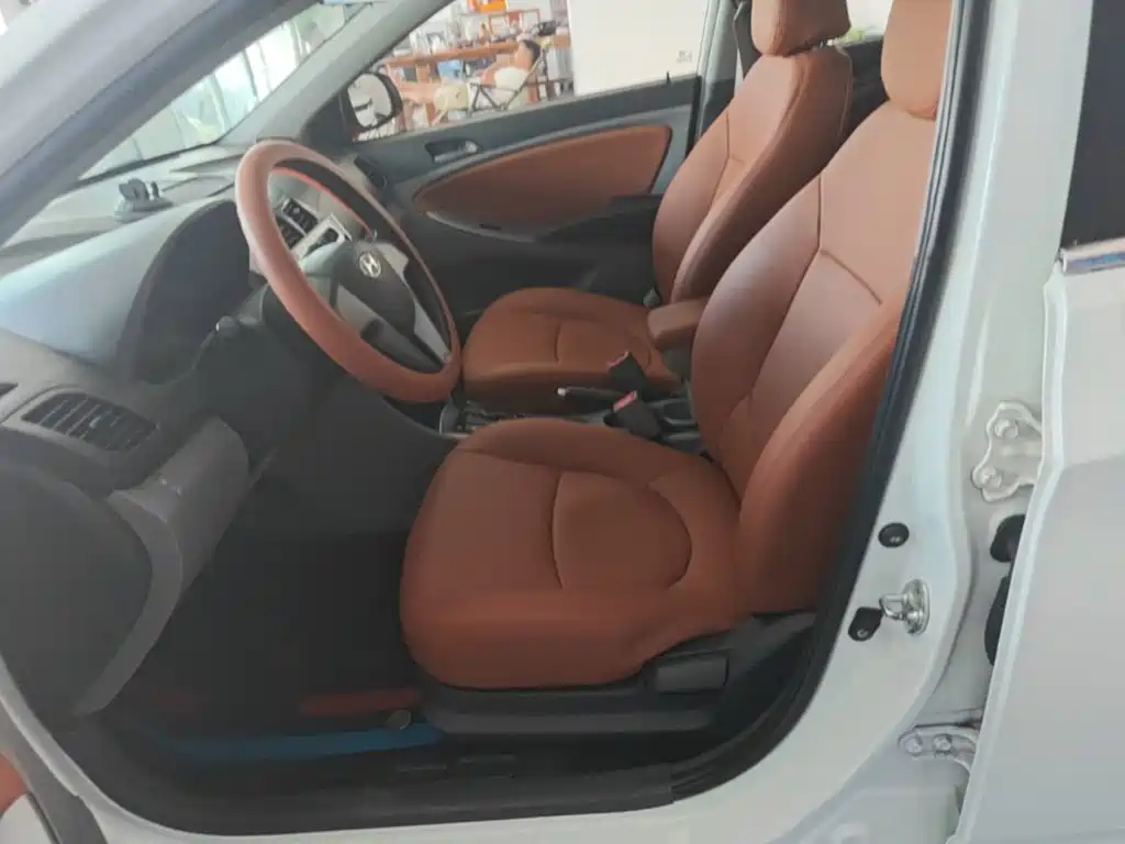 Hyundai Verna — миниатюра 15