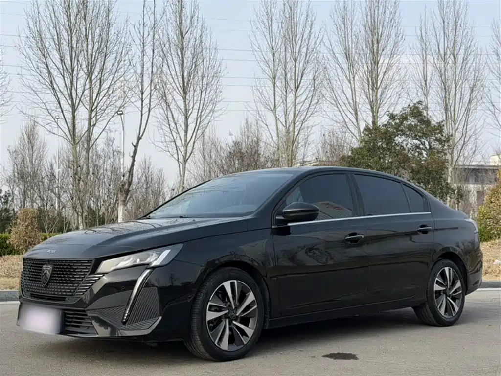 Peugeot 408 2023
