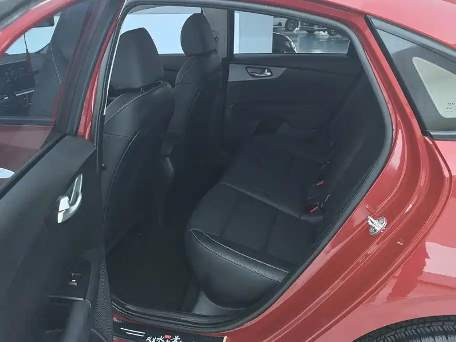 Kia K3 — миниатюра 11