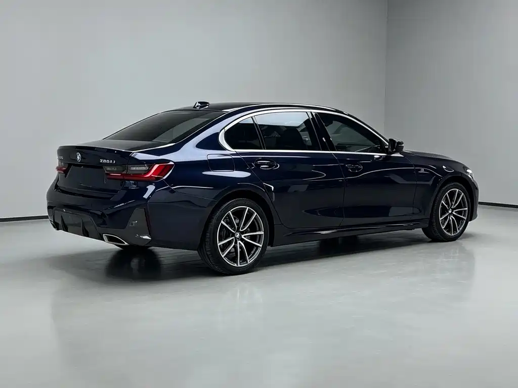 BMW 3 Series — миниатюра 8