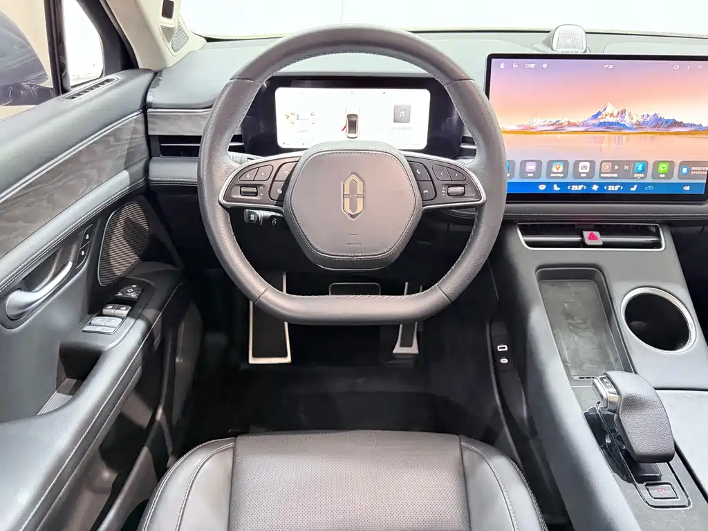 AITO AITO M5 — миниатюра 10