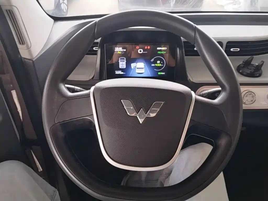 Wuling MINIEV — миниатюра 11