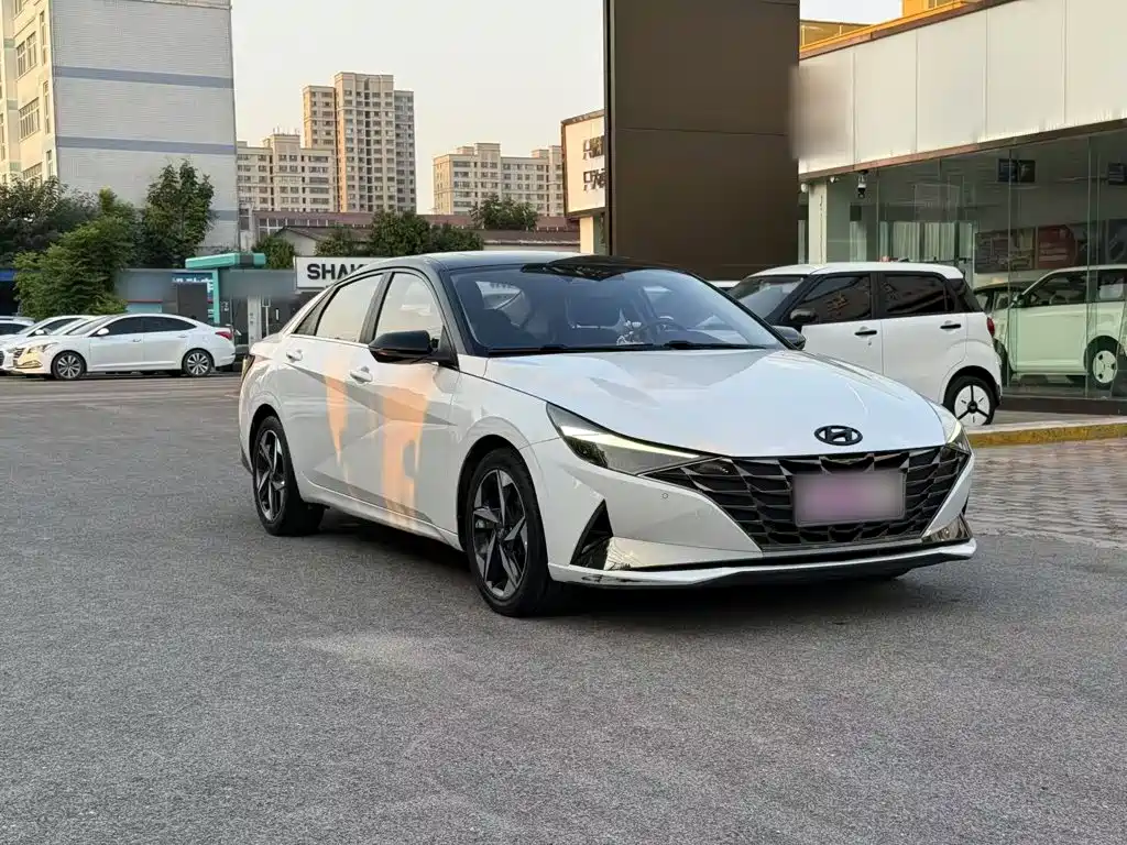 Hyundai Elantra — миниатюра 4