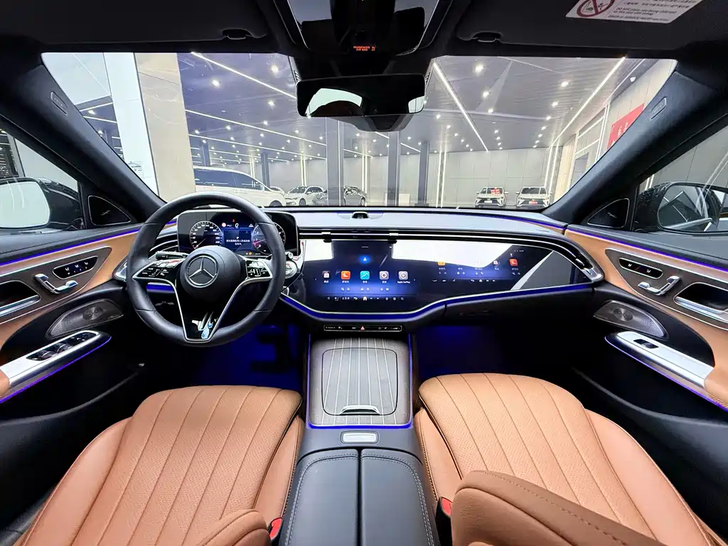 Mercedes-Benz E-Class — миниатюра 12