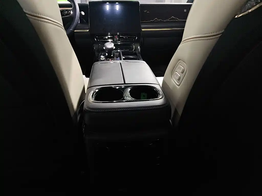 GAC Motor Trumpchi M8 — миниатюра 7