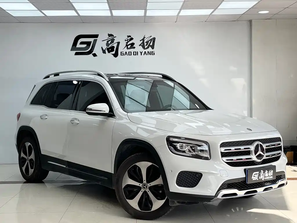 MERCEDES-BENZ  GLB