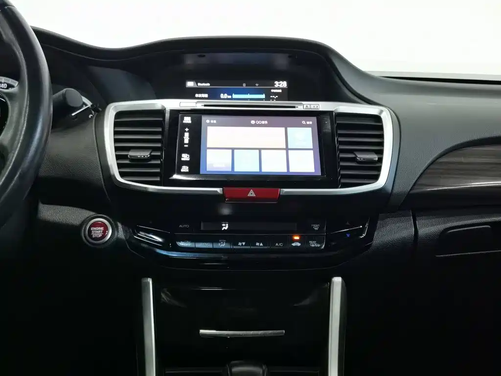 Honda Accord — миниатюра 12