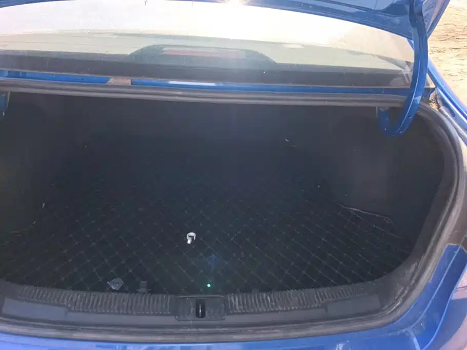 Roewe i5 — миниатюра 4