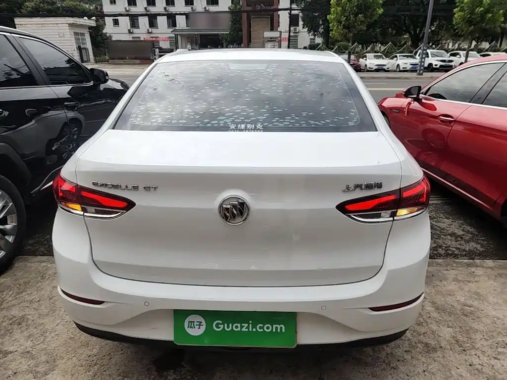 Buick Excelle — миниатюра 6