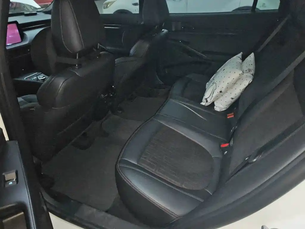 Ford Mondeo — миниатюра 13