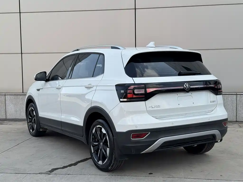 Volkswagen Tacqua 200TSI DSG Joy Connected Edition, фото 2