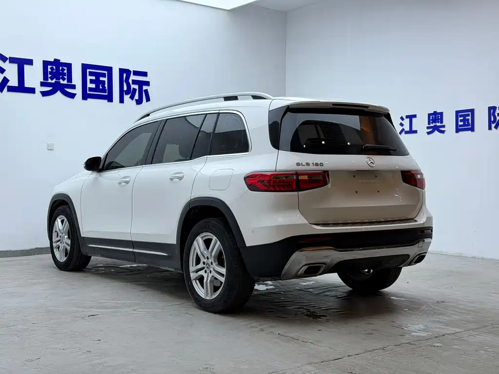 Mercedes-Benz GLB — миниатюра 22