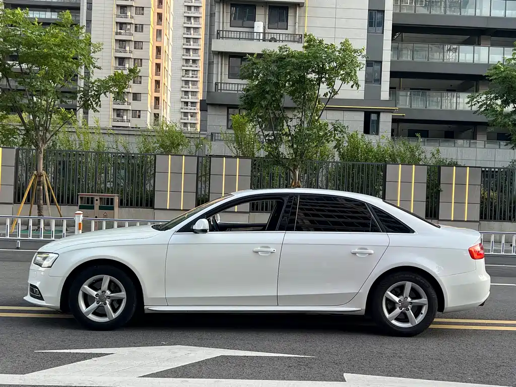 Audi A4L — миниатюра 4