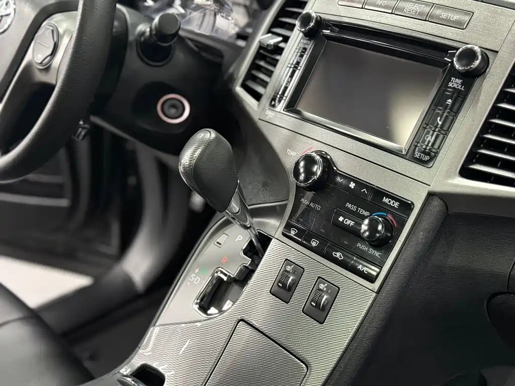 Toyota Venza (Import) — миниатюра 13