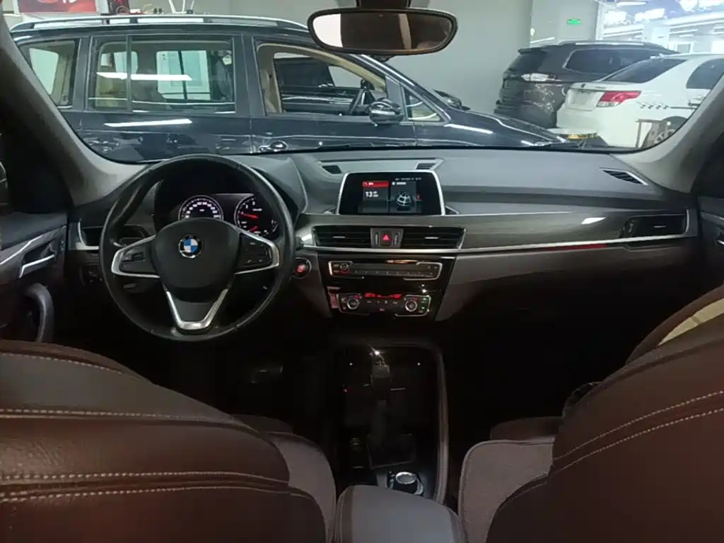 BMW X1 — миниатюра 10