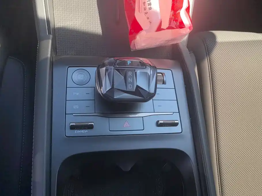BYD Qin L — миниатюра 16