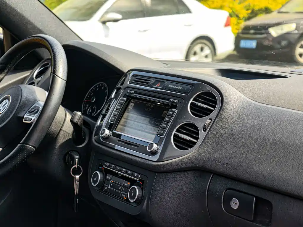 Volkswagen Tiguan — миниатюра 31
