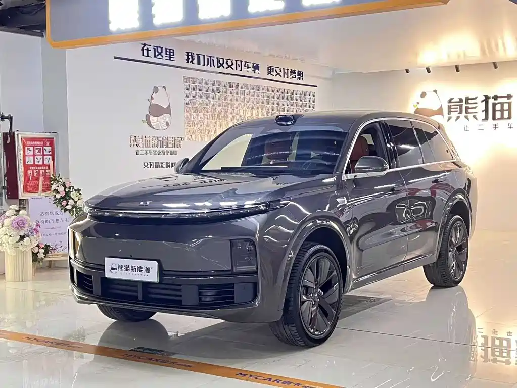 Li Auto Li L8 2024