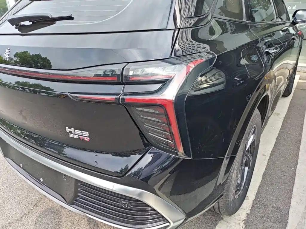 Hongqi Hongqi HS3 — миниатюра 8