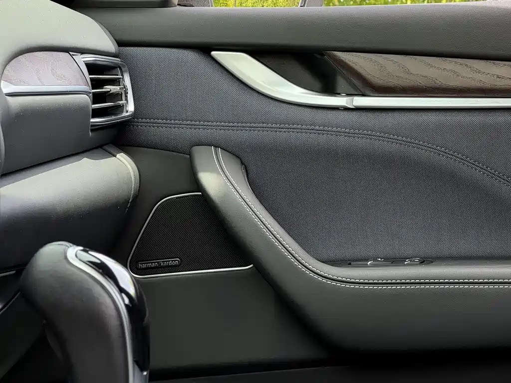 Maserati Levante — миниатюра 18