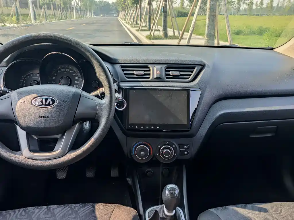 Kia K2 — миниатюра 7