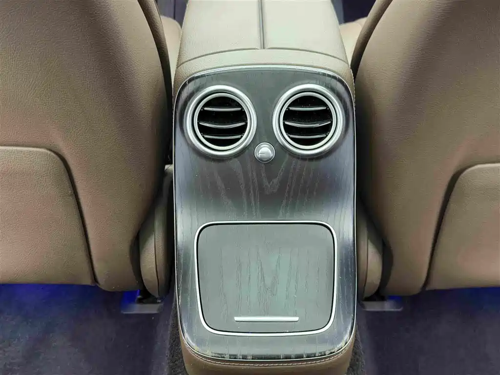 Mercedes-Benz E-Class New Energy — миниатюра 14